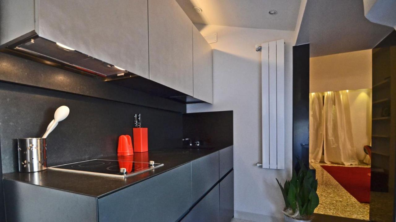 Ai Bareteri Luxury Canal View Venecia Exterior foto